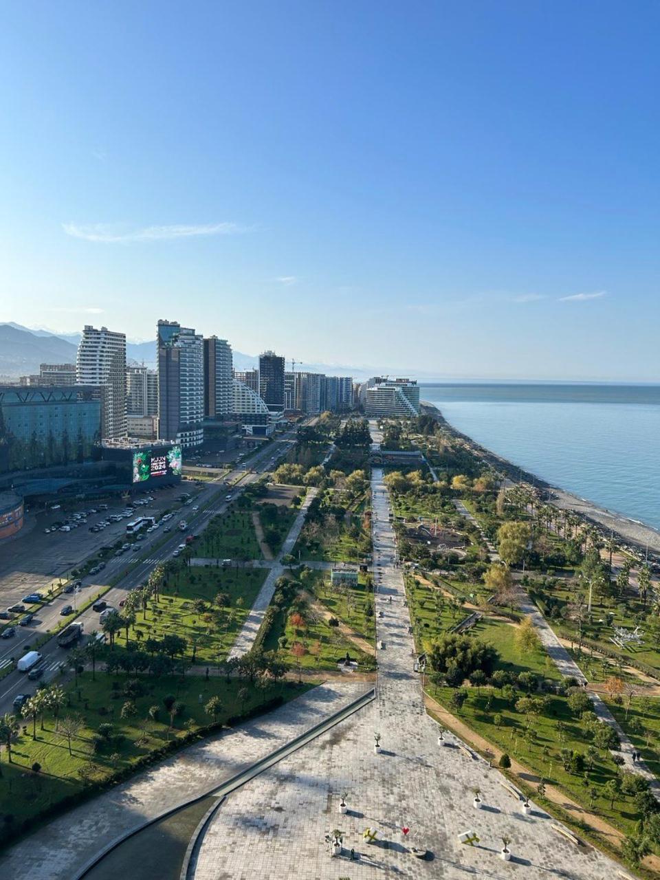 студия с потрясающим видом на море в Orbi Tower Batumi